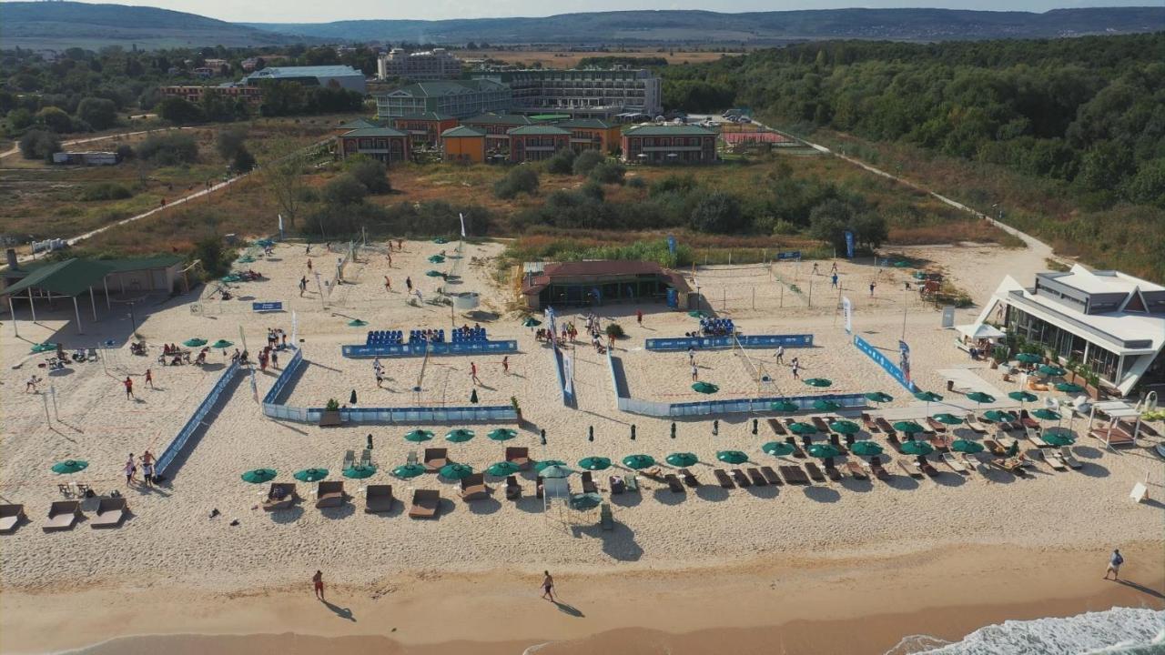 Camp And Pool Hotel Кранево Екстериор снимка