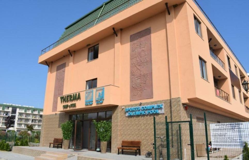 Camp And Pool Hotel Кранево Екстериор снимка